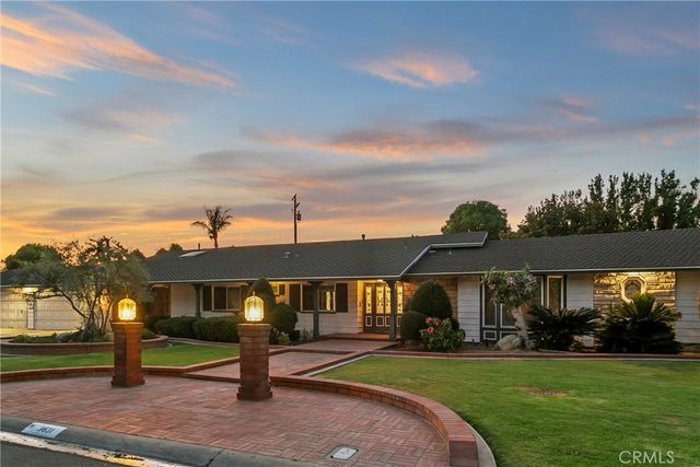 【匿名配送】HOUSES AND GARDENS IN CALIFORNIA 11301 Euclid St SPACE 72, Garden Grove, CA 92840 | Zillow