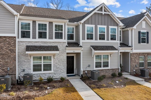 303 Spaight Acres Way #2, Wake Forest, NC 27587