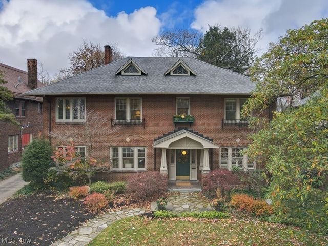 2854 E  Overlook Rd, Cleveland Heights, OH 44118