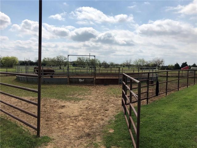 1000 & 1019 Springhill Rd, Aubrey, TX 76227