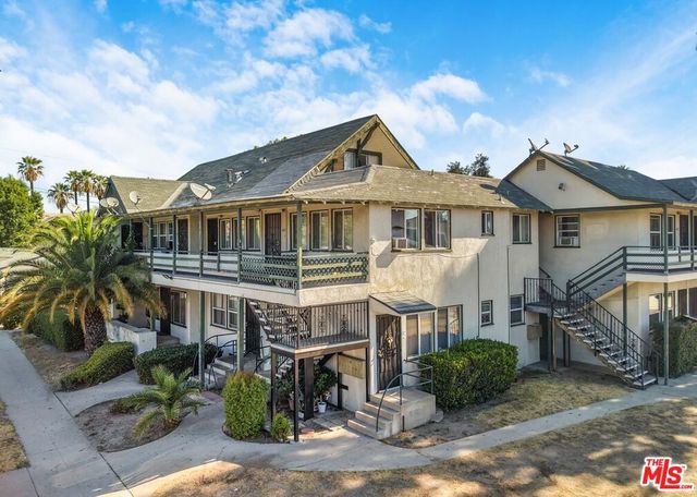 614 N  Caswell Ave, Pomona, CA 91767