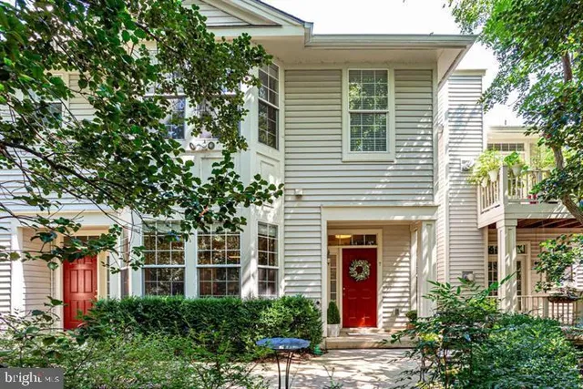 11407 Gate Hill Pl #112, Reston, VA 20194