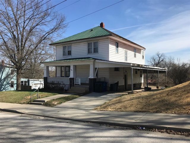 802 Miller St, New Haven, MO 63068