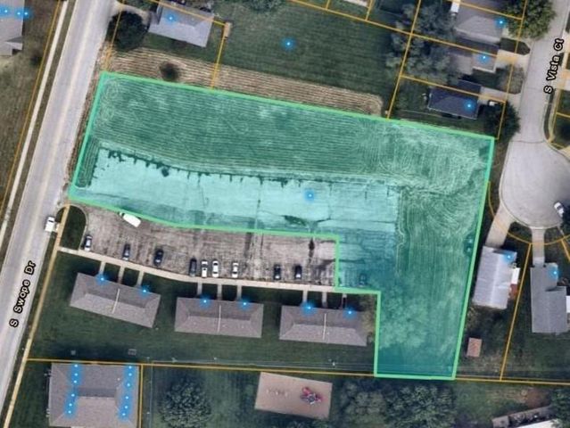S  Swope Dr, Independence, MO 64057