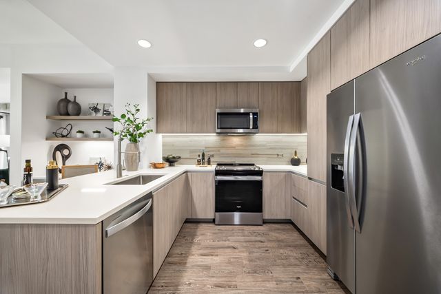 1881 Rollins Rd #1-1028, Burlingame, CA 94010
