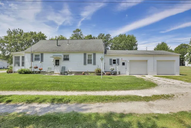230 Harrison St, Caledonia, OH 43314