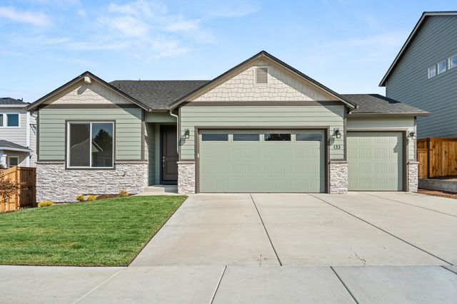 133 Valemont Dr #36, Eagle Point, OR 97524