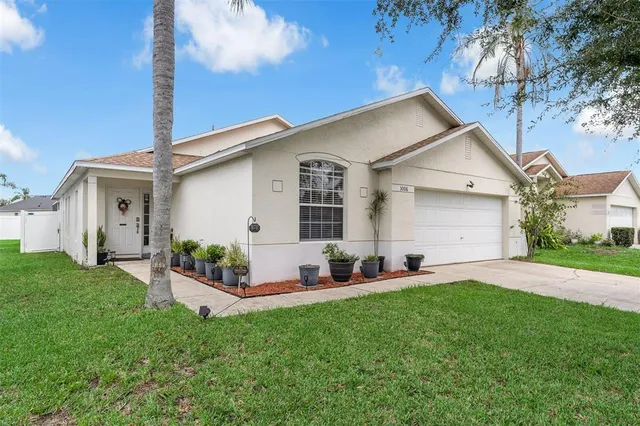 1006 CLEAR CREEK CIRCLE, Clermont, FL 34714