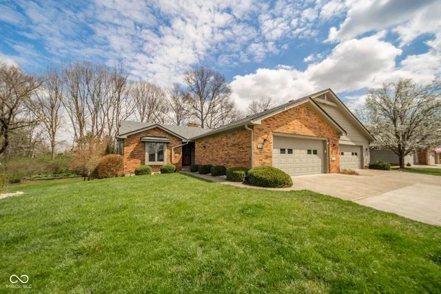 206 Somerville Rd, Anderson, IN 46011