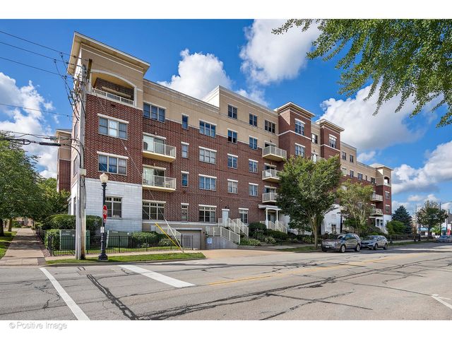 965 Rogers St #411, Downers grove, IL 60515
