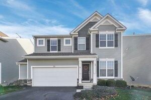 384 Junction Crossing Dr, Columbus, OH 43213