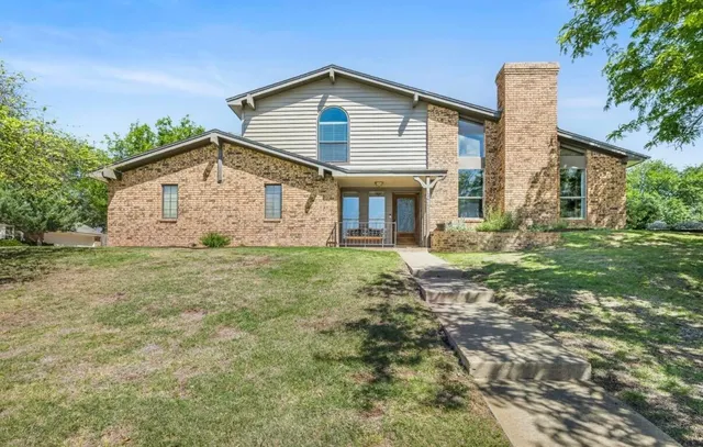 101 Jynteewood Dr, Canyon, TX 79015