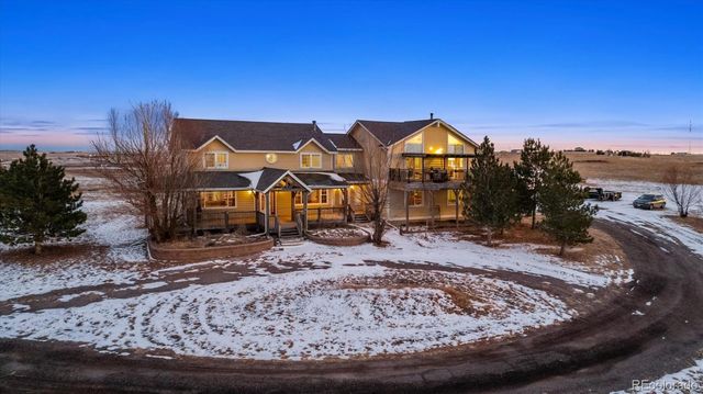 515 S County Road 121, Bennett, CO 80102