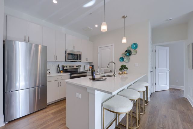 800 Horseshoe Pike #704, Downingtown, PA 19335