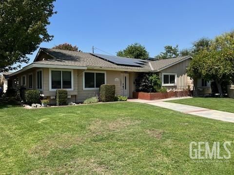 1826 Chevy Chase Way, Bakersfield, CA 93306