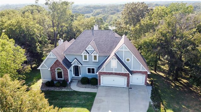 1515 Sugarland Pkwy, Pleasant Hill, MO 64080