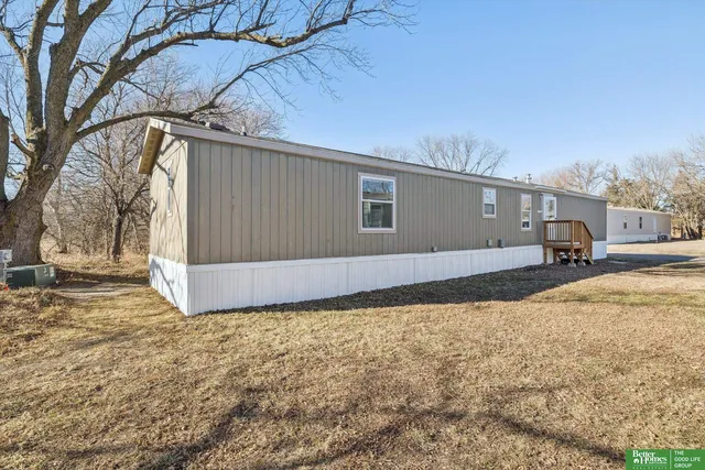 1075 W  8th St #18, North Bend, NE 68649