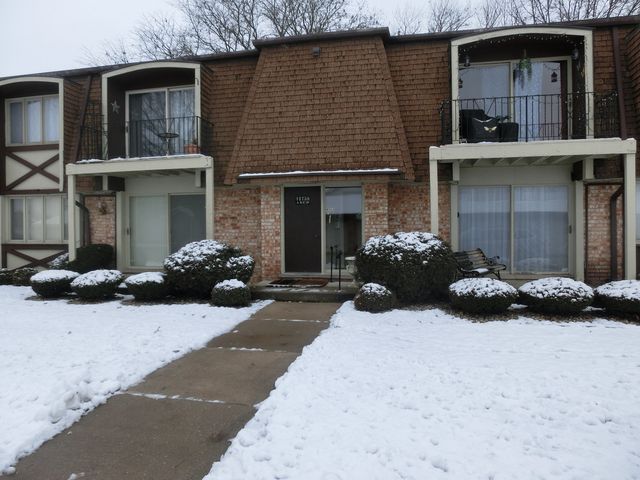 12750 Carriage Ln #D1, Crestwood, IL 60418