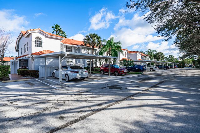 7420 Lake Meadow Way #201, Boynton Beach, FL 33437