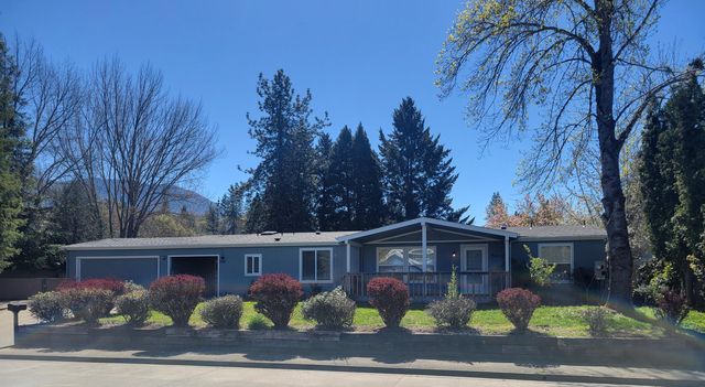 1349 E  View Pl, Grants Pass, OR 97527