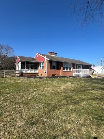 136 Wally Rd, Loudonville, OH 44842