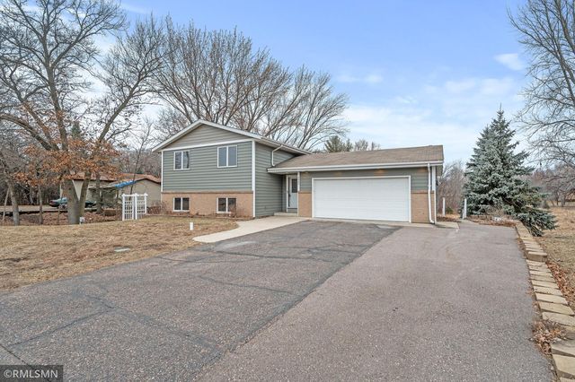 3949 S  Enchanted Dr NW, Andover, MN 55304