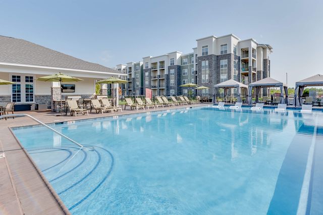 2785 Polo Club Blvd #1-219, Lexington, KY 40509