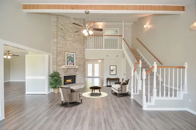 1403 Willow Bend Ct, Richmond, TX 77406