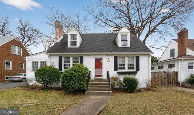 1639 N  Woodstock St, Arlington, VA 22207