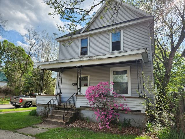 3028 Holland St, Erie, PA 16504
