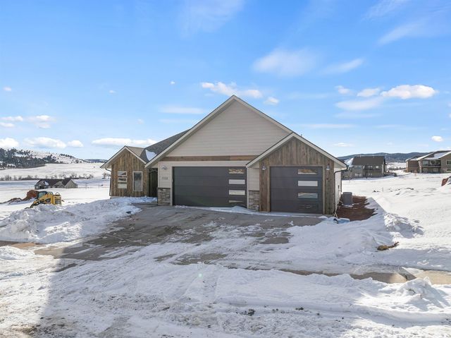 7733 Brooks Loop, Spearfish, SD 57783