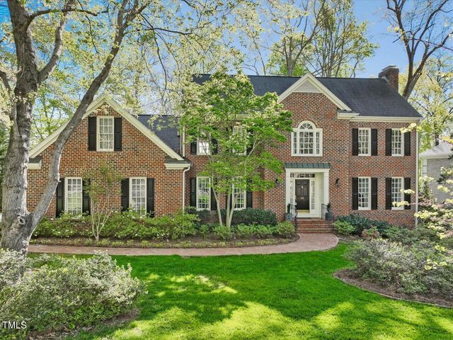 113 Lochview Dr, Cary, NC 27518