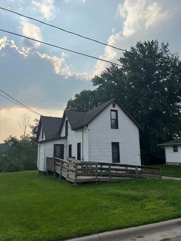 407 E  2nd Ave, Osakis, MN 56360