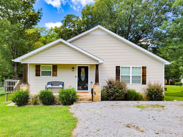 205 Sims Ave, Wartrace, TN 37183
