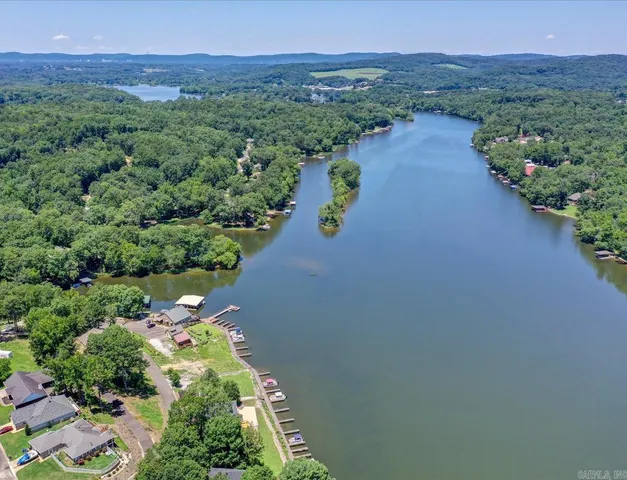 179 Marina Poin #A, Hot Springs National Park, AR 71913