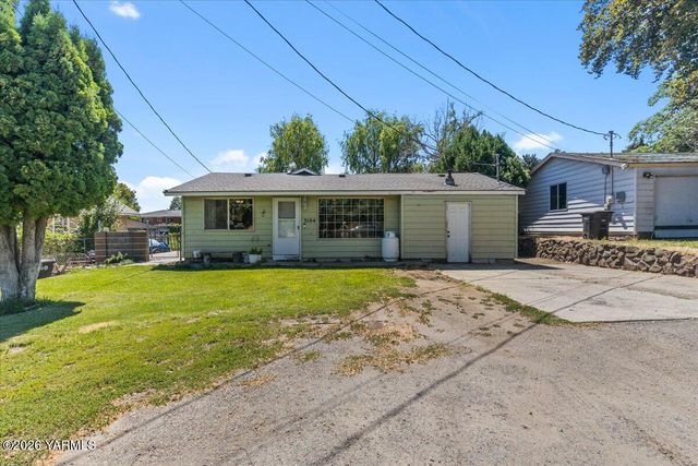3104 Englewood Ave, Yakima, WA 98902