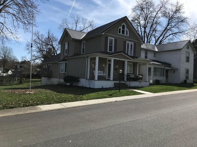 527 W  Water St, New Lexington, OH 43764