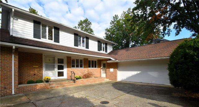 2842 Winthrop Rd, Shaker Heights, OH 44120
