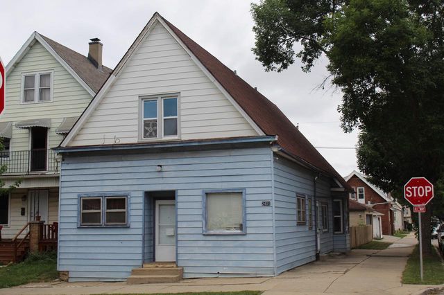 2401 South 9th PLACE, Milwaukee, WI 53215