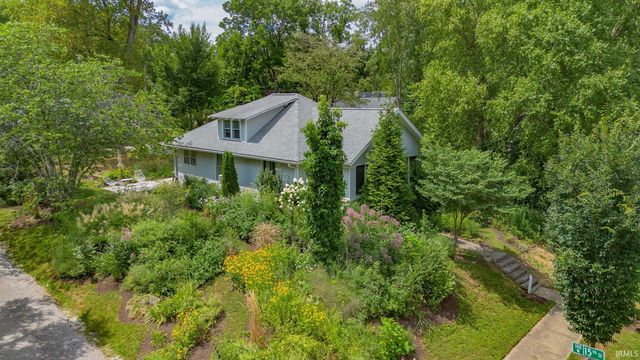 1101 N  Woodburn Ave, Bloomington, IN 47404