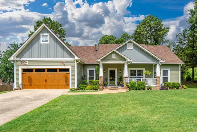 1312 Richard St, Hot Springs, AR 71913