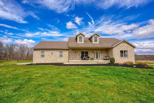 562 Coonpath Rd NW, Lancaster, OH 43130