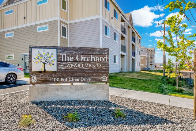 100 Pat Chee Dr #204, Mattawa, WA 99349