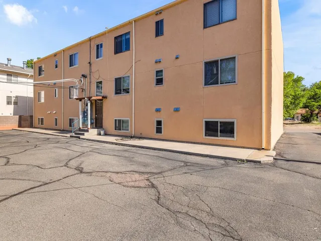 715 McClelland Ave #5, Pueblo, CO 81005
