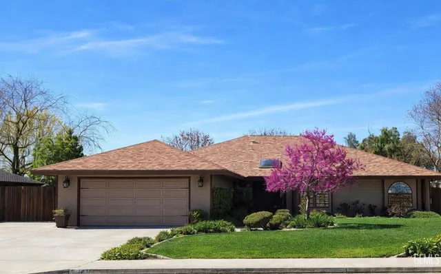 14306 Westdale Dr, Bakersfield, CA 93314