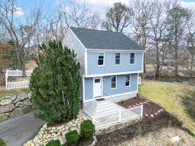 5 Caravel Dr, Plymouth, MA 02360