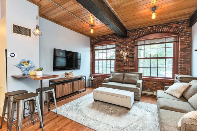 335 Cypress Court #3C, Manchester, NH 03103