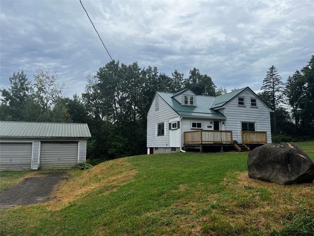 12665 Troy Center Rd, Centerville, PA 16404