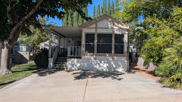 69 Redbluff Dr, Hurricane, UT 84737