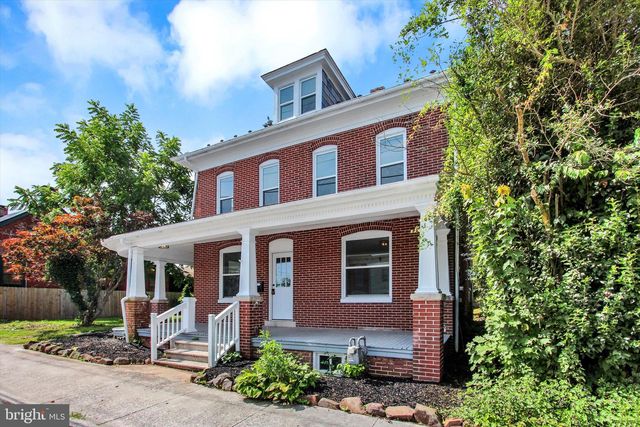 510 W  King St, East Berlin, PA 17316